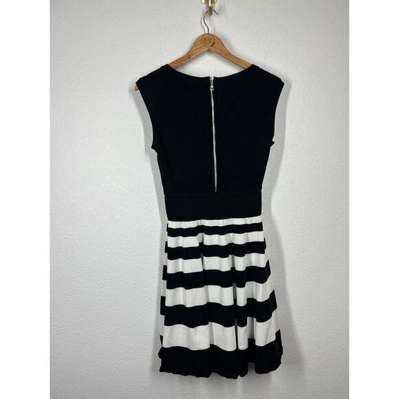 Milly Stretch Knit Fit And Flare Dress Medium Black White Stripes - Picture 5 of 5